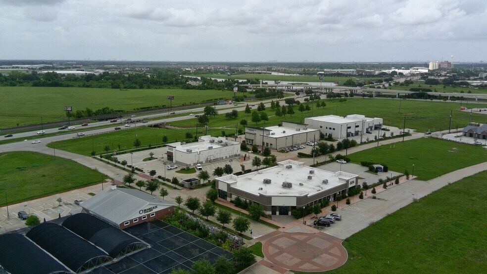 More Photos Of 145 Citadel Way, Sugar Land Medical For Lease