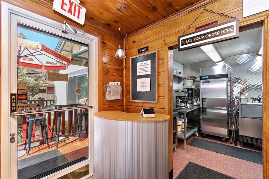 More Photos Of 39226 N Shore Dr, Fawnskin Restaurant For Sale