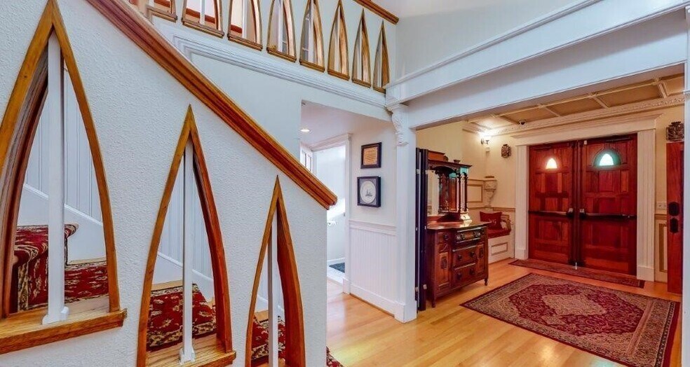 More Photos Of 1313 Washington St, Sumner Religious Facility For Sale
