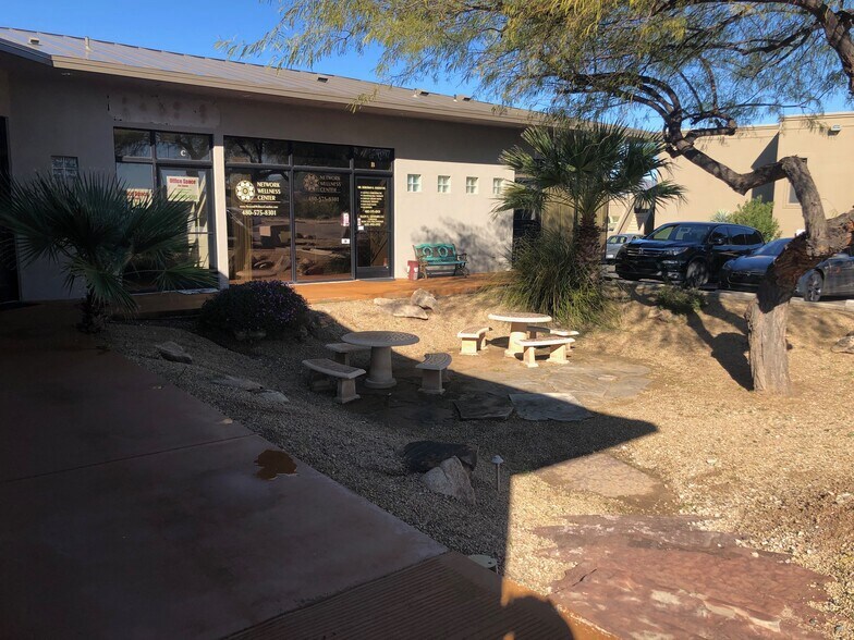 More Photos Of 25 Easy St, Carefree Office For Lease