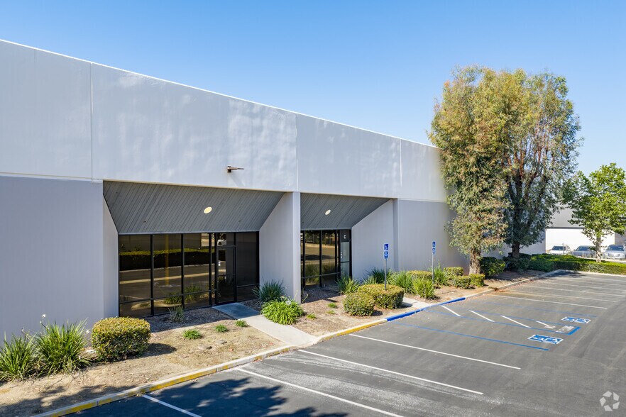 More Photos Of 1811 Riverview Dr, San Bernardino Unknown For Lease