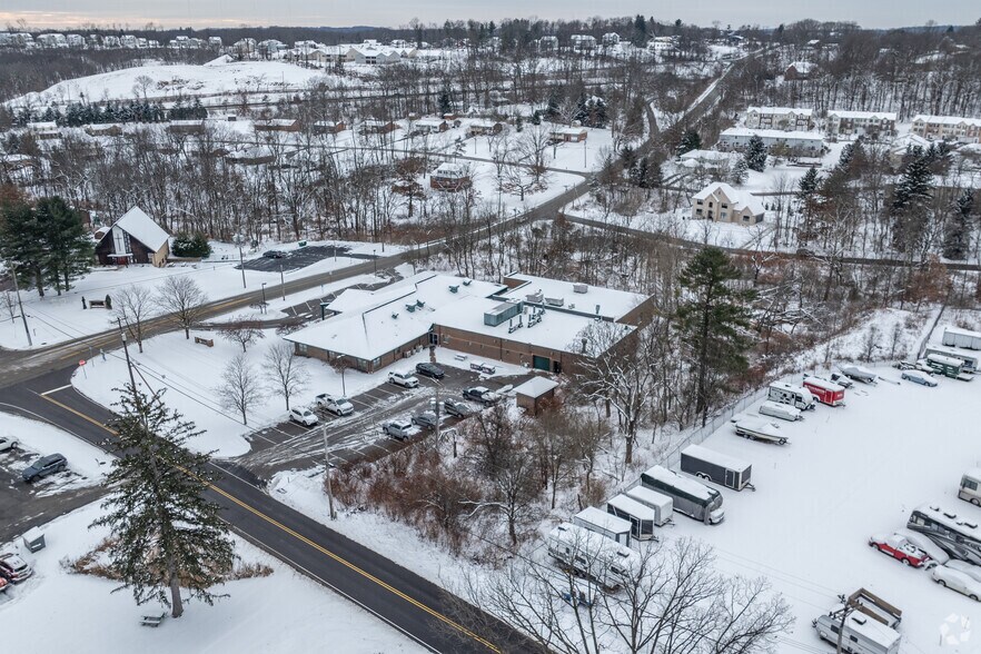 More Photos Of 2873 W Hardies Rd, Gibsonia Office For Lease