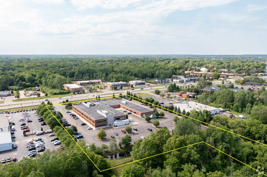 More Photos Of 1455 S Lapeer Rd, Lake Orion Hospital For Lease