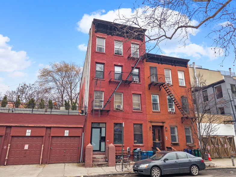More Photos Of 187 Bond St, Brooklyn Apartments For Sale