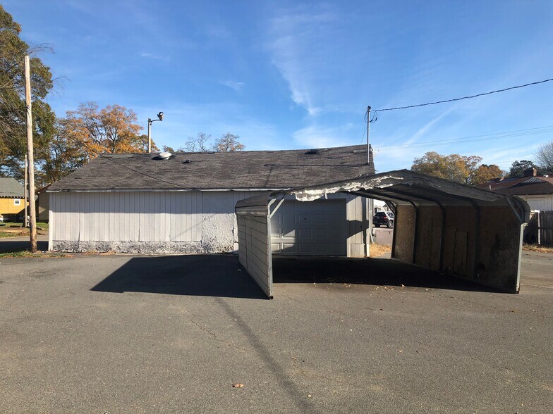 More Photos Of 520 Saluda St, Rock Hill General Retail For Sale