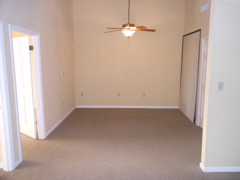 More Photos Of 2210 S Front St, Melbourne Office For Lease