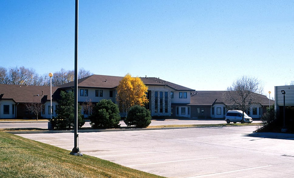 More Photos Of 421 21st Ave, Longmont Medical For Lease