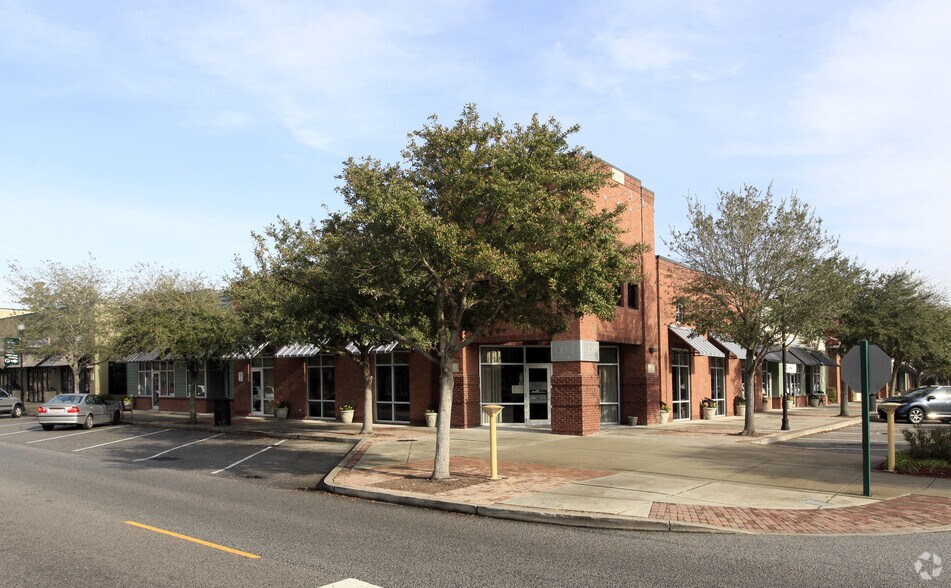 More Photos Of 1960 Riviera Dr, Mount Pleasant General Retail For Lease