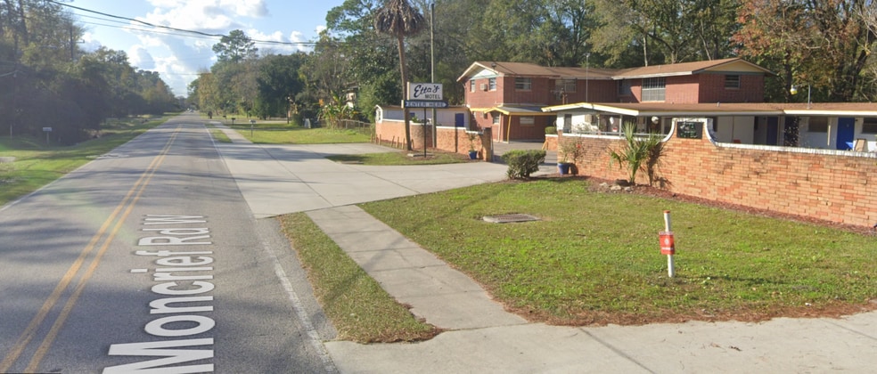 Primary Photo Of 5913 Moncrief Rd W, Jacksonville Hotel For Sale