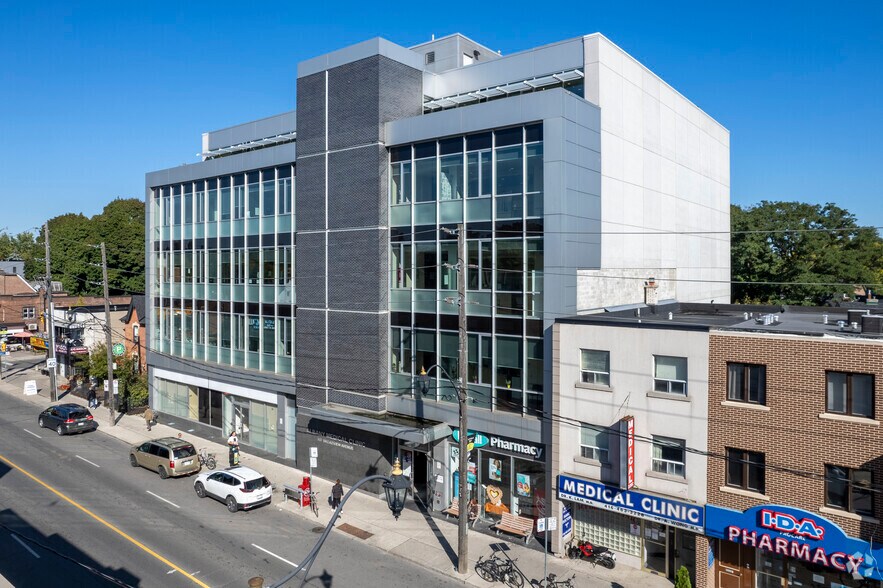 More Photos Of 807 Broadview Ave, Toronto Medical For Lease