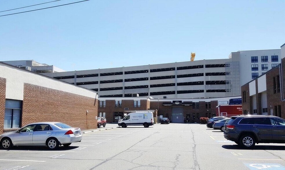 More Photos Of 2929 Eskridge Rd, Fairfax Light Manufacturing For Lease