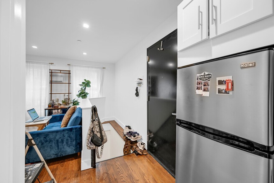 More Photos Of 252 W 132nd St, New York Apartments For Sale