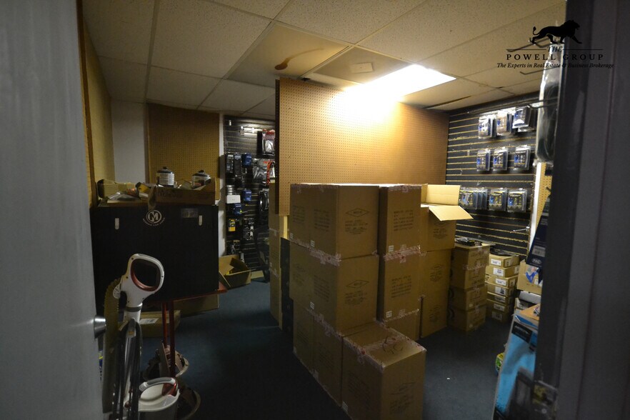 More Photos Of 3807 34th St, Lubbock Auto Repair For Sale