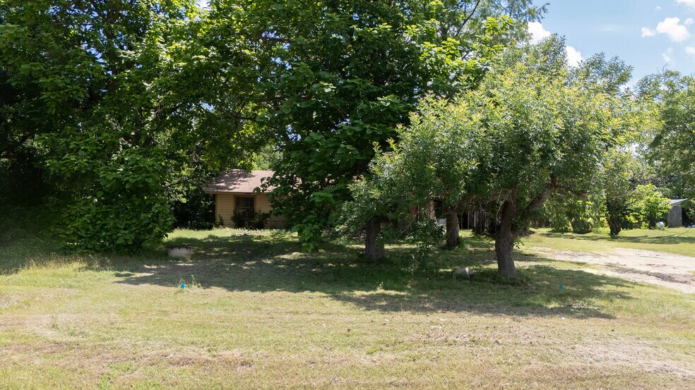 More Photos Of 4302 N Main St, Taylor Land For Sale