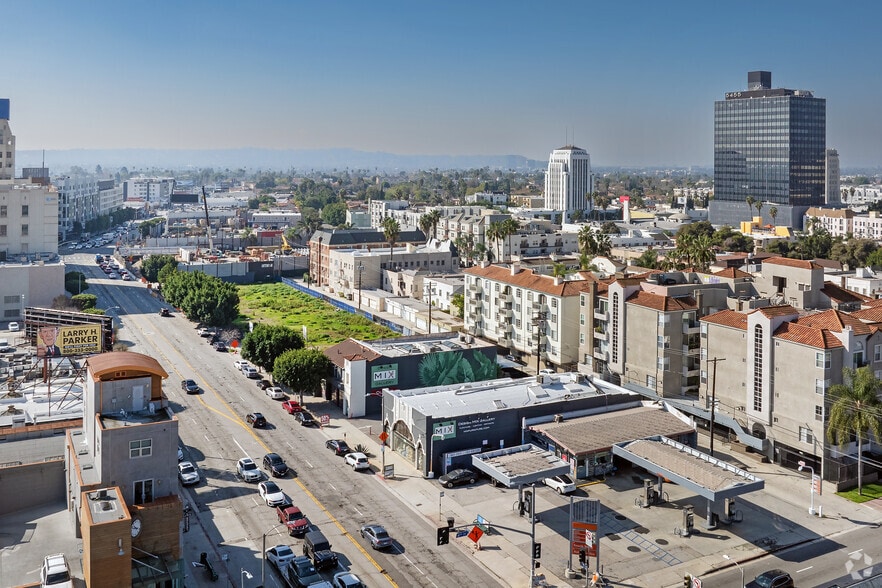 More Photos Of 619 S La Brea Ave, Los Angeles Storefront Retail Residential For Lease