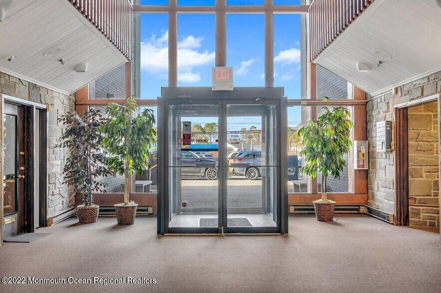 More Photos Of 445 Brick Blvd, Brick Medical For Lease