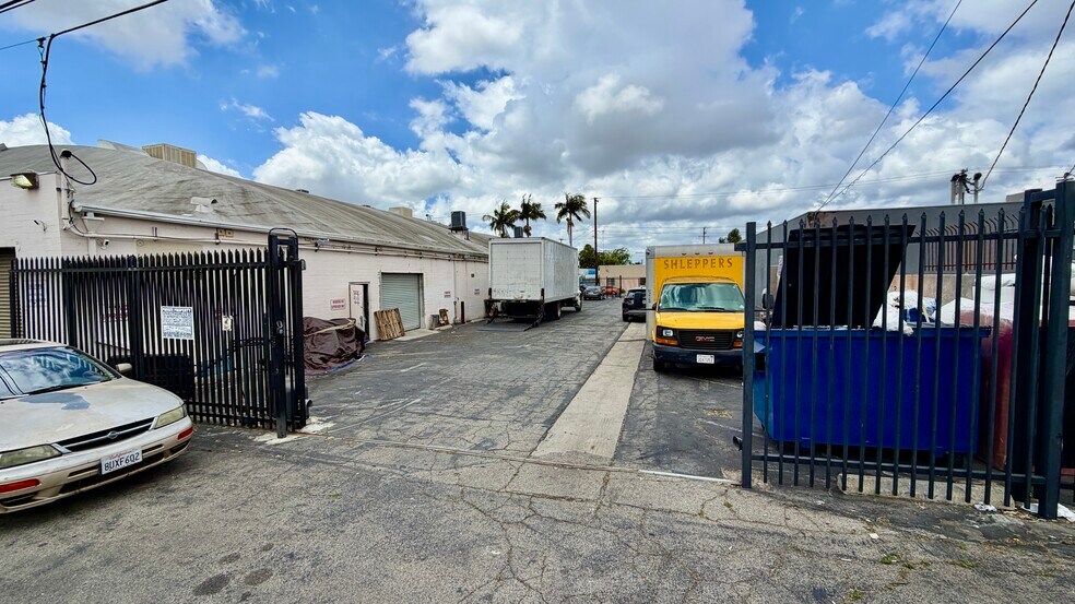 More Photos Of 1901 1st St, San Fernando Manufacturing For Sale