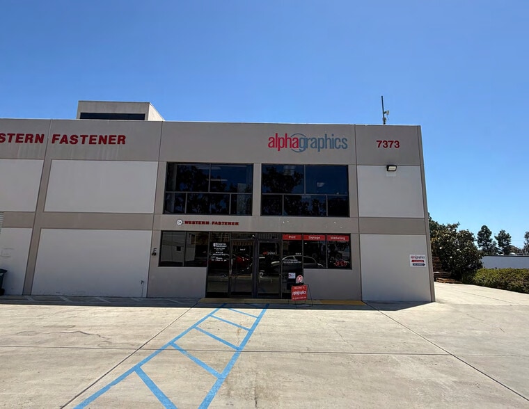 More Photos Of 7373 Engineer Rd, San Diego Distribution For Lease