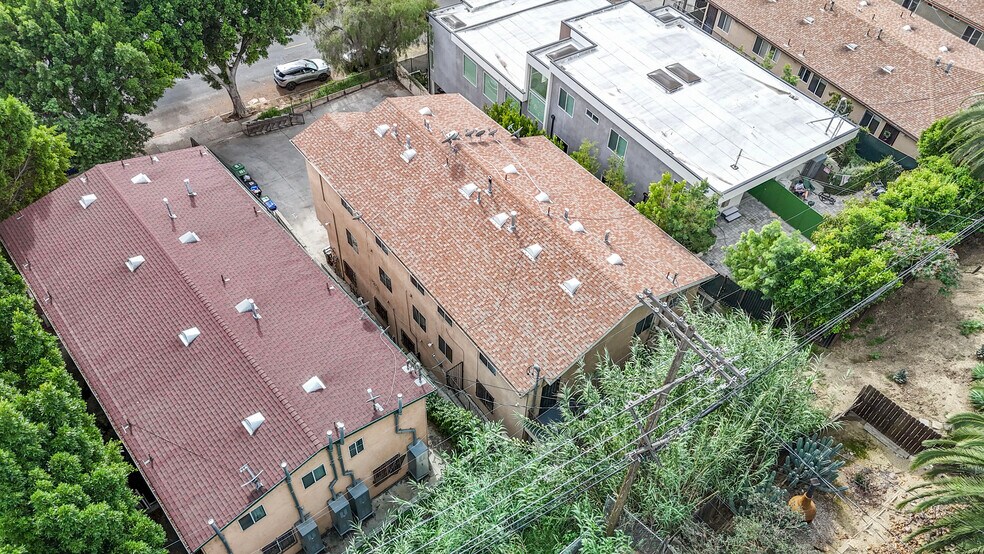 More Photos Of 5243 Huntington Dr N, Los Angeles Apartments For Sale