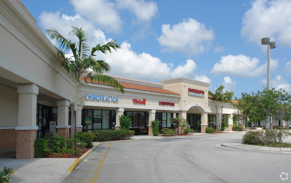 More Photos Of 4622-4640 Hypoluxo Rd, Lake Worth General Retail For Lease