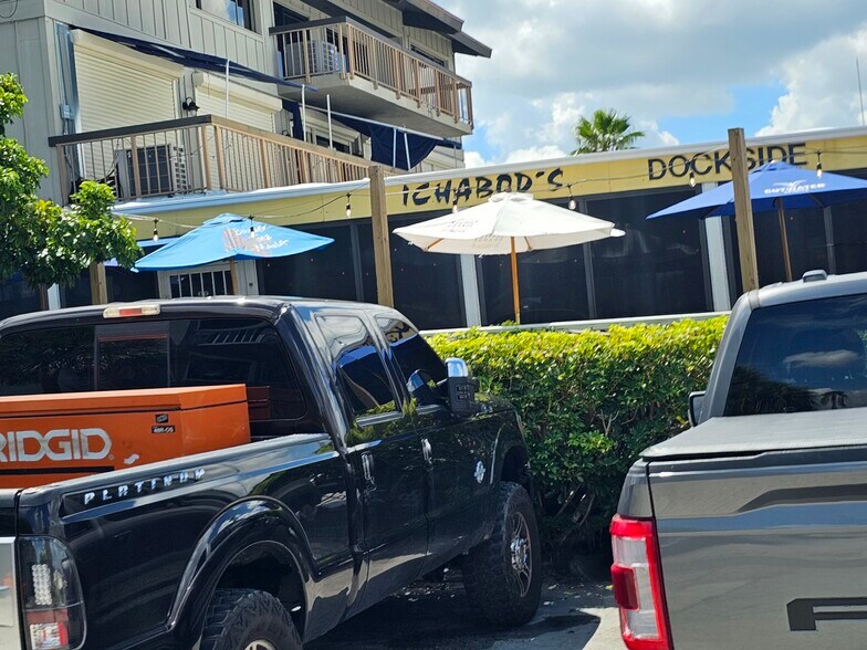 More Photos Of 2210 S Front St, Melbourne Office For Lease