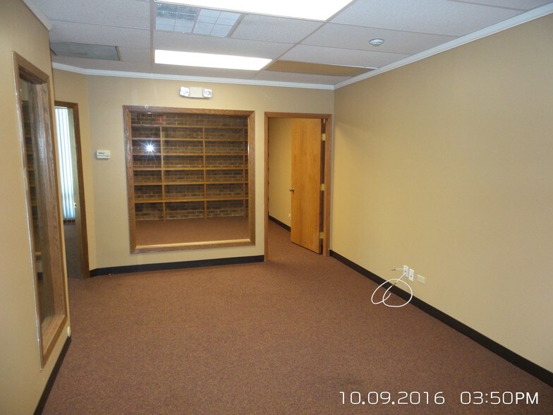 More Photos Of 6825 Hobson Valley Dr, Woodridge Medical For Sale