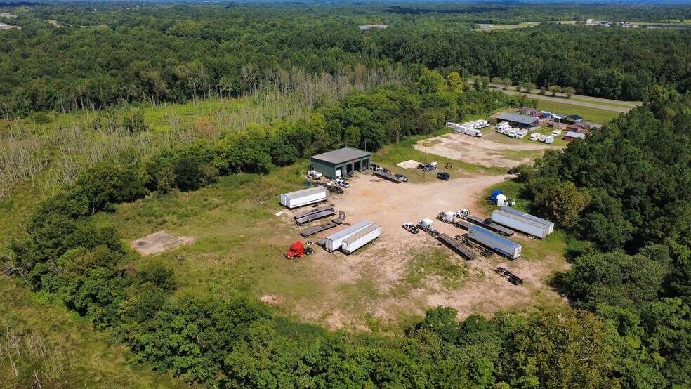 More Photos Of 4040 Northern Blvd, Montgomery Land For Lease