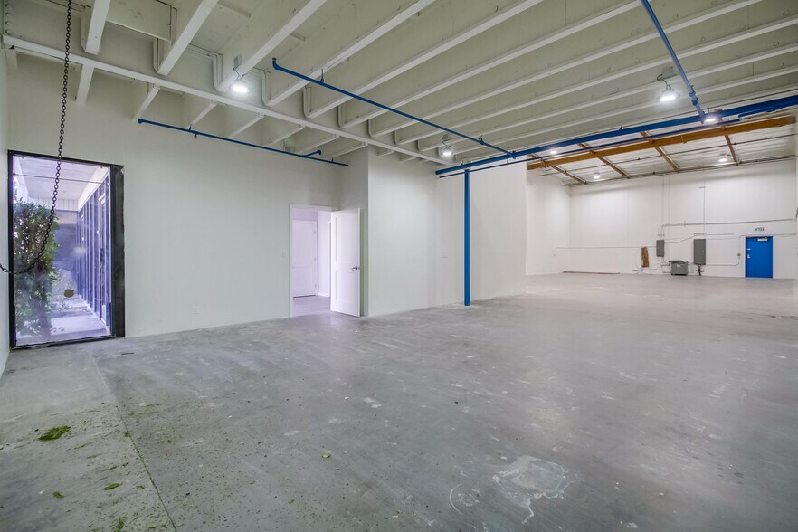 More Photos Of 511-571 5th St, San Fernando Manufacturing For Lease