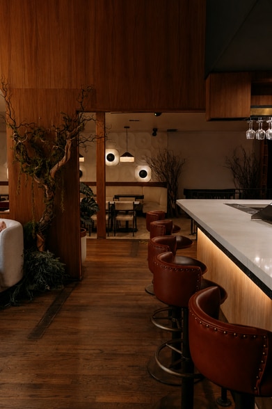 More Photos Of 631 N La Cienega Blvd, West Hollywood General Retail For Lease