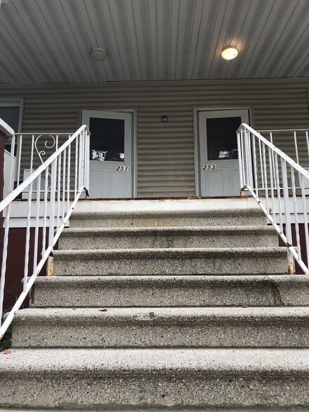 More Photos Of 251-253 S Fifth Ave, Mount Vernon Multifamily For Sale