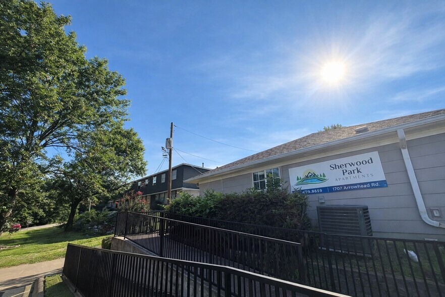 More Photos Of 1707 Arrowhead Rd, North Little Rock Apartments For Sale