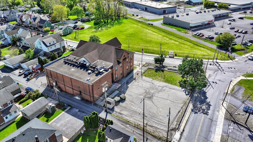 More Photos Of 2389 Main St, Northampton Office For Sale