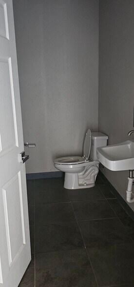 More Photos Of 3499 Fm 1461, McKinney Unknown For Lease