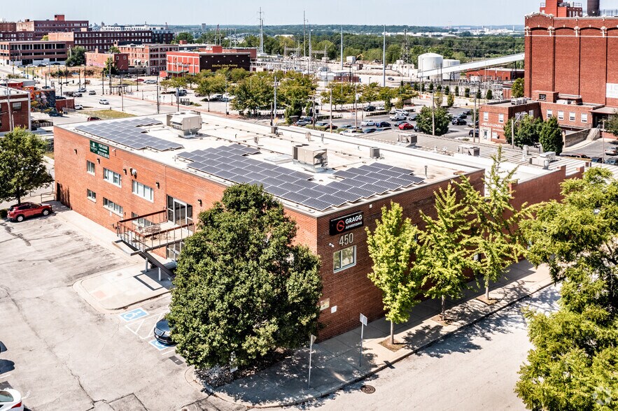More Photos Of 450 E 4th St, Kansas City Office For Lease