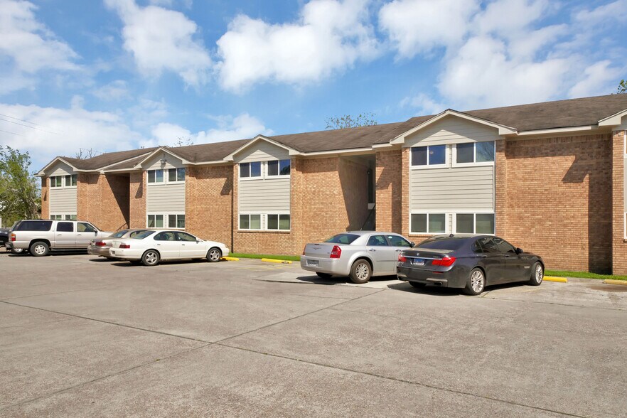 More Photos Of 6205 Jackson Rd, Hitchcock Apartments For Sale