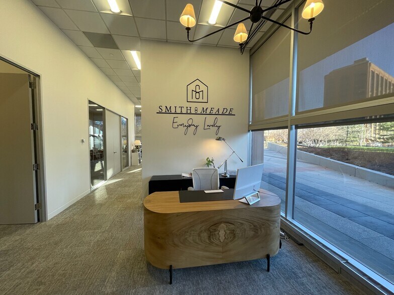 More Photos Of 501 S Cherry St, Denver Office For Sale