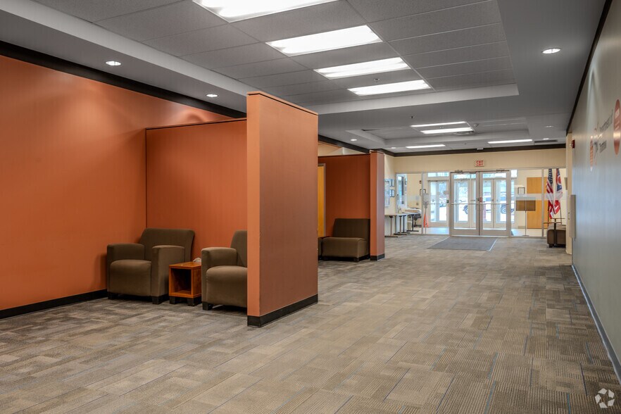 More Photos Of 4485 Northland Ridge Blvd, Columbus Office For Sale