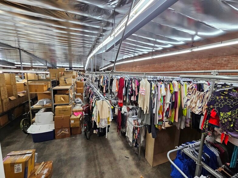 More Photos Of 1354 E Washington Blvd, Los Angeles Warehouse For Sale