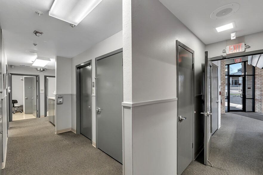 More Photos Of 1212 Clinic Dr, Tyler Healthcare For Sale