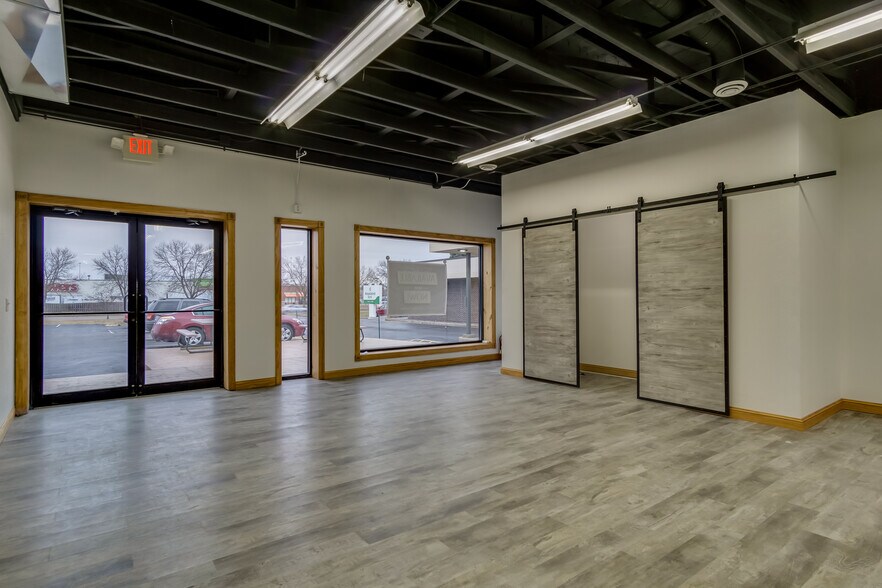 More Photos Of 2734-2751 London Rd, Eau Claire Storefront Retail Office For Sale