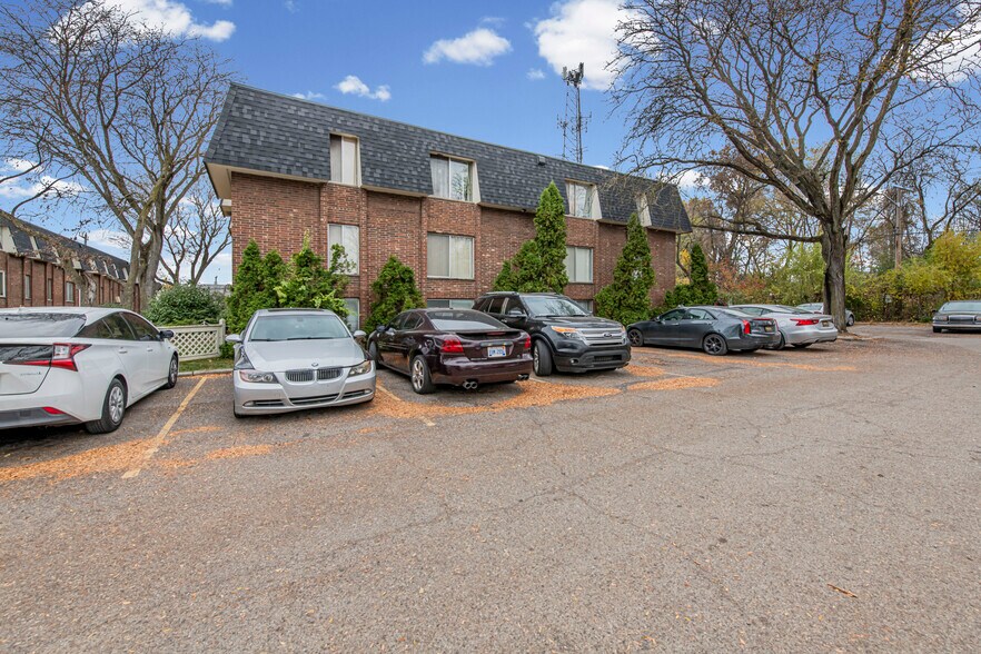 More Photos Of 23740 Fenkell St, Detroit Apartments For Sale