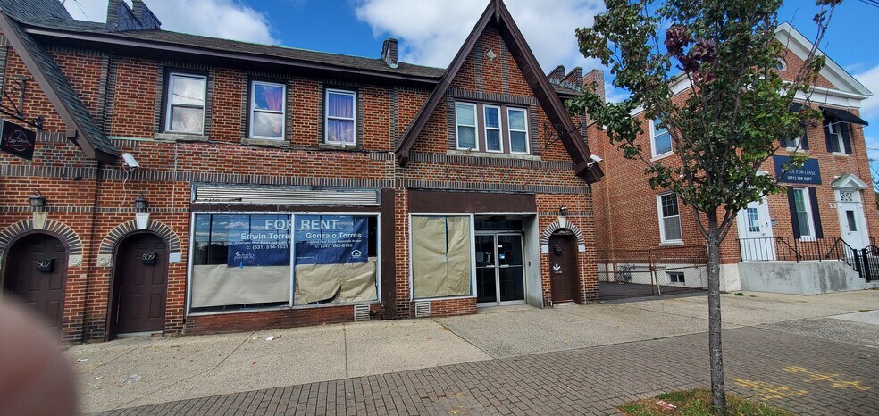 More Photos Of 499-517 Conklin St, Farmingdale Storefront Retail Residential For Lease