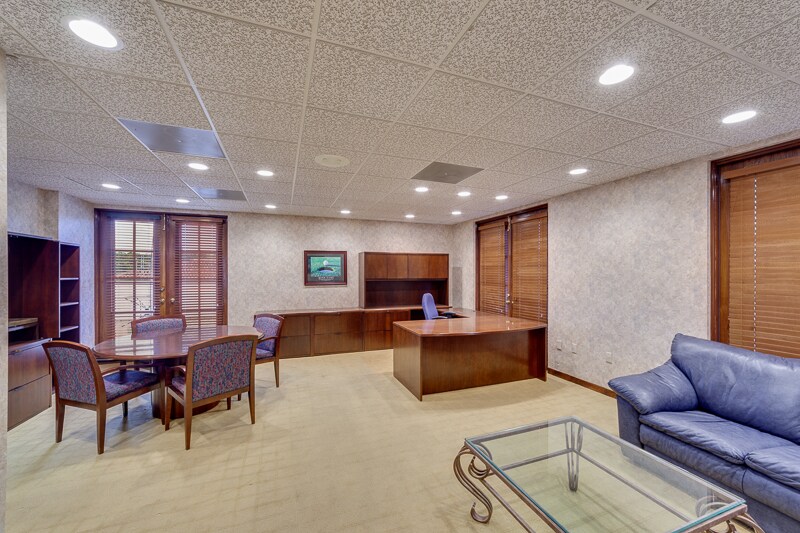 More Photos Of 13515 Bell Tower Dr, Fort Myers Medical For Lease