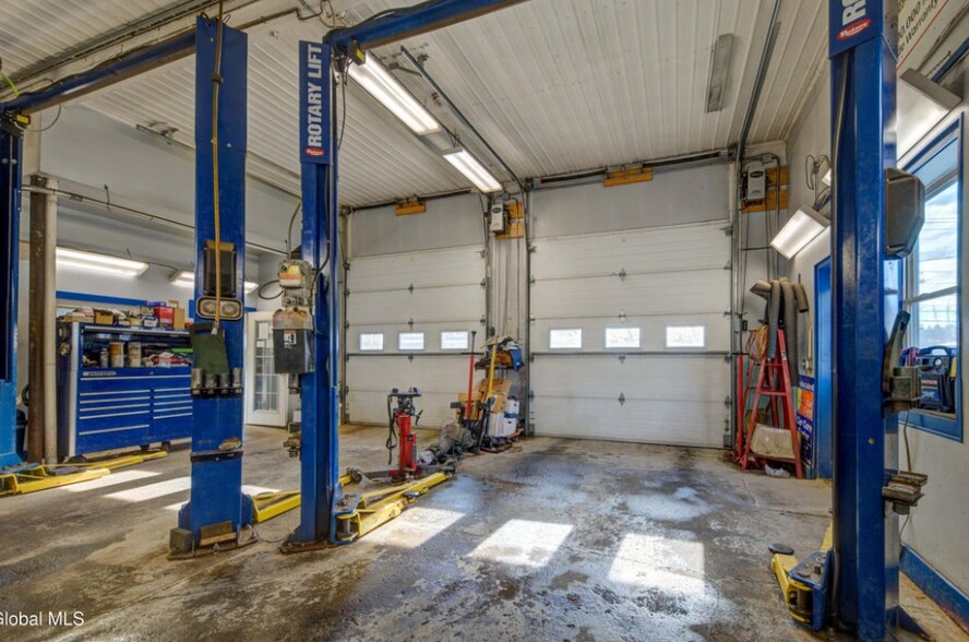 More Photos Of 46 W Grand St, Palatine Bridge Freestanding For Sale