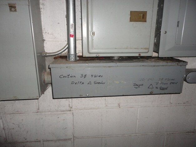 More Photos Of 5447 Satsuma St, North Hollywood Warehouse For Sale