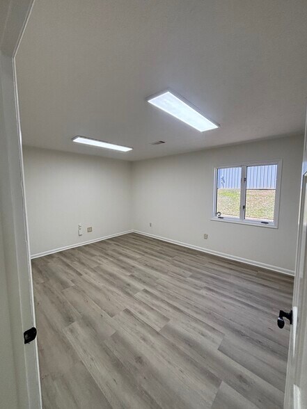 More Photos Of 2066 Watson Blvd, Warner Robins Medical For Lease