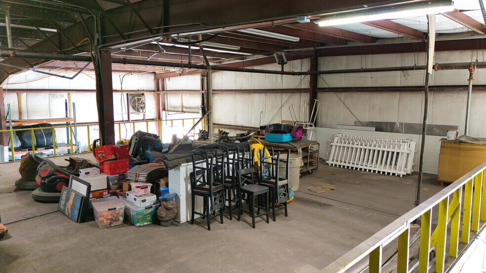 More Photos Of 13050 NW 43rd Ave, Opa Locka Warehouse For Lease