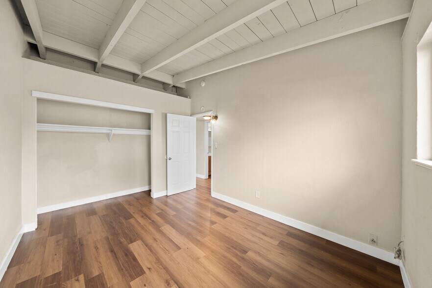 More Photos Of 2605 Albatross Way, Sacramento Apartments For Sale