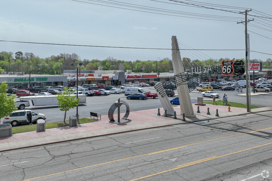 Primary Photo Of 4227-4289 Southwest Blvd, Tulsa Unknown For Lease