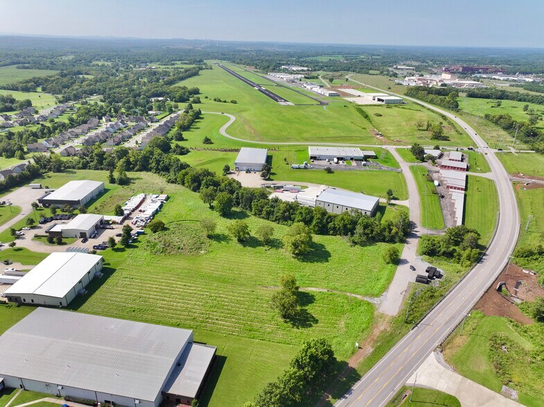 More Photos Of Airport Rd, Gallatin Land For Sale